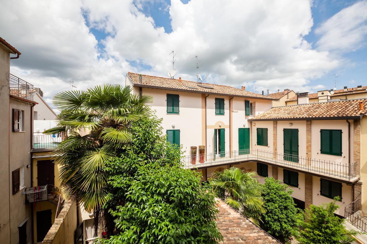 Romagnabnb Studio Mazzini Lägenhet Forlì Exteriör bild